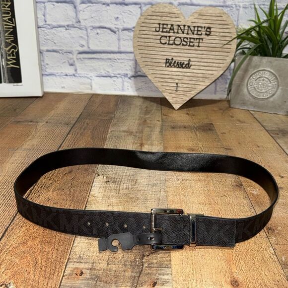 MICHAEL KORS BELT BLACK MK LOGO WITH SILVER BUCKLE reversible - Picture 1 of 11
